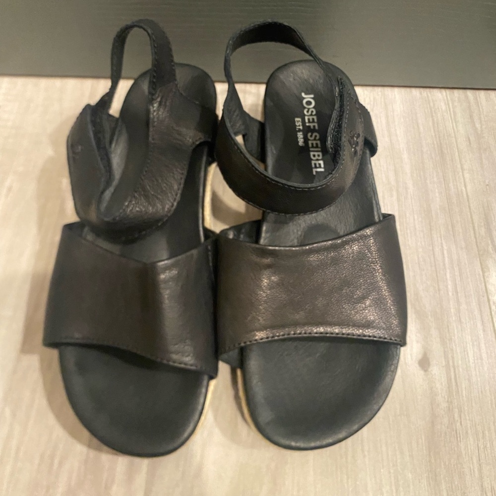 JOSEF SEIBEL SANDAL WEDGES SIZE 36